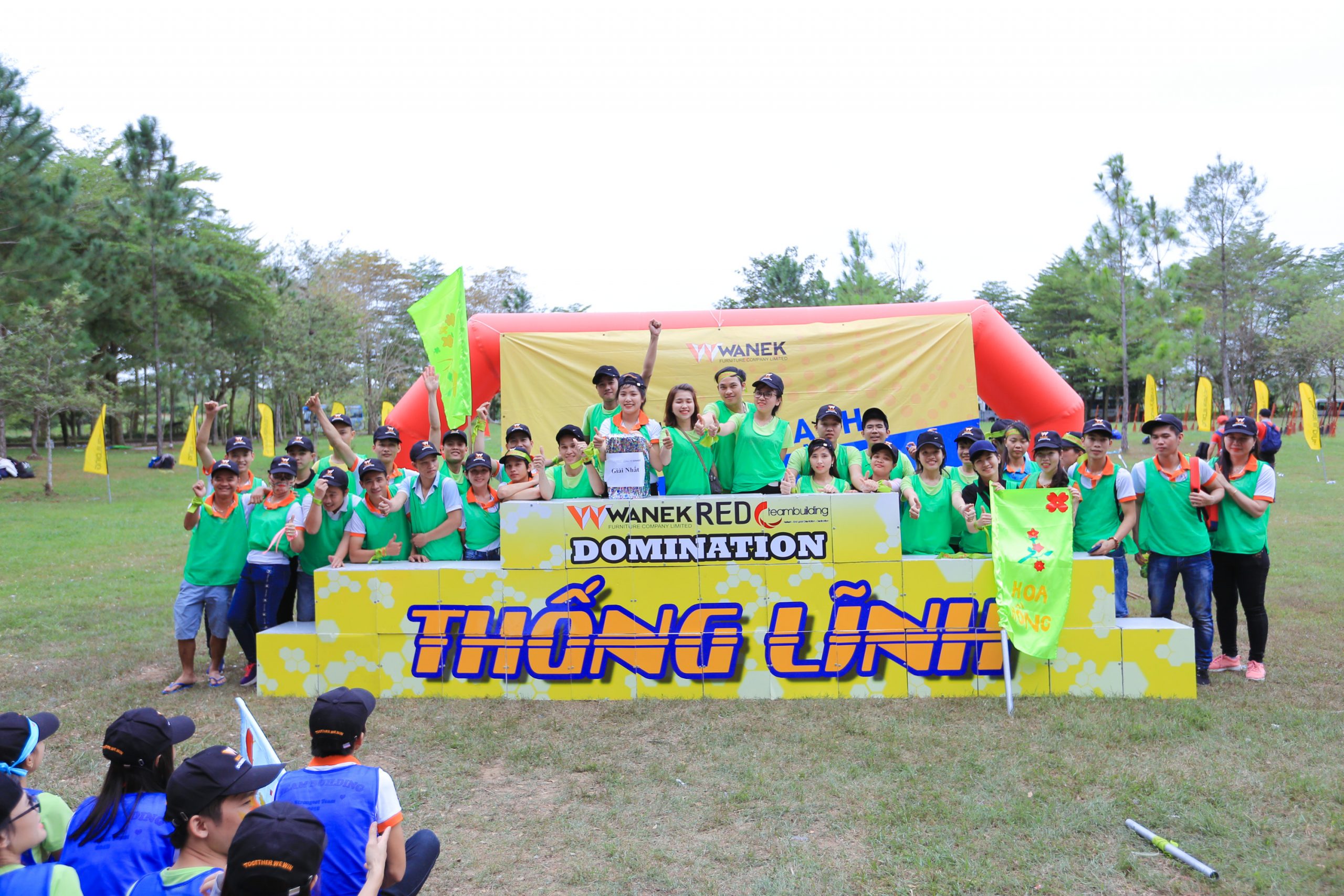 Tổ chức Teambuilding